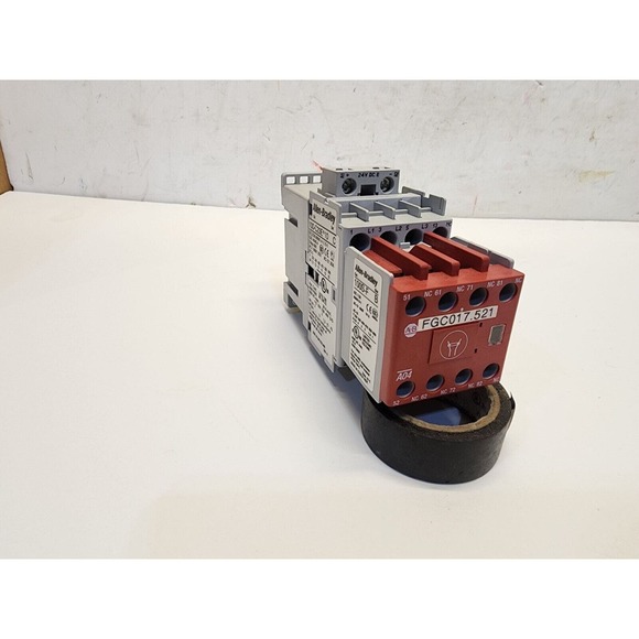 Allen-Bradley 100-C23E*10 24V coil 230-690V 30A W/Auxiliary Contact Block - Picture 6 of 8